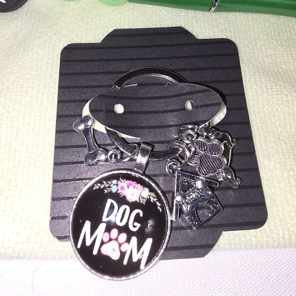 Pink 'LOVE' Cosmetic Pouch with Dog-Themed Accessories - Picture 5 of 9